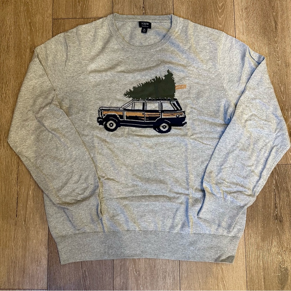 JCrew cotton sweatshirt size XL, Christmas sweater with tree on a station wagon
